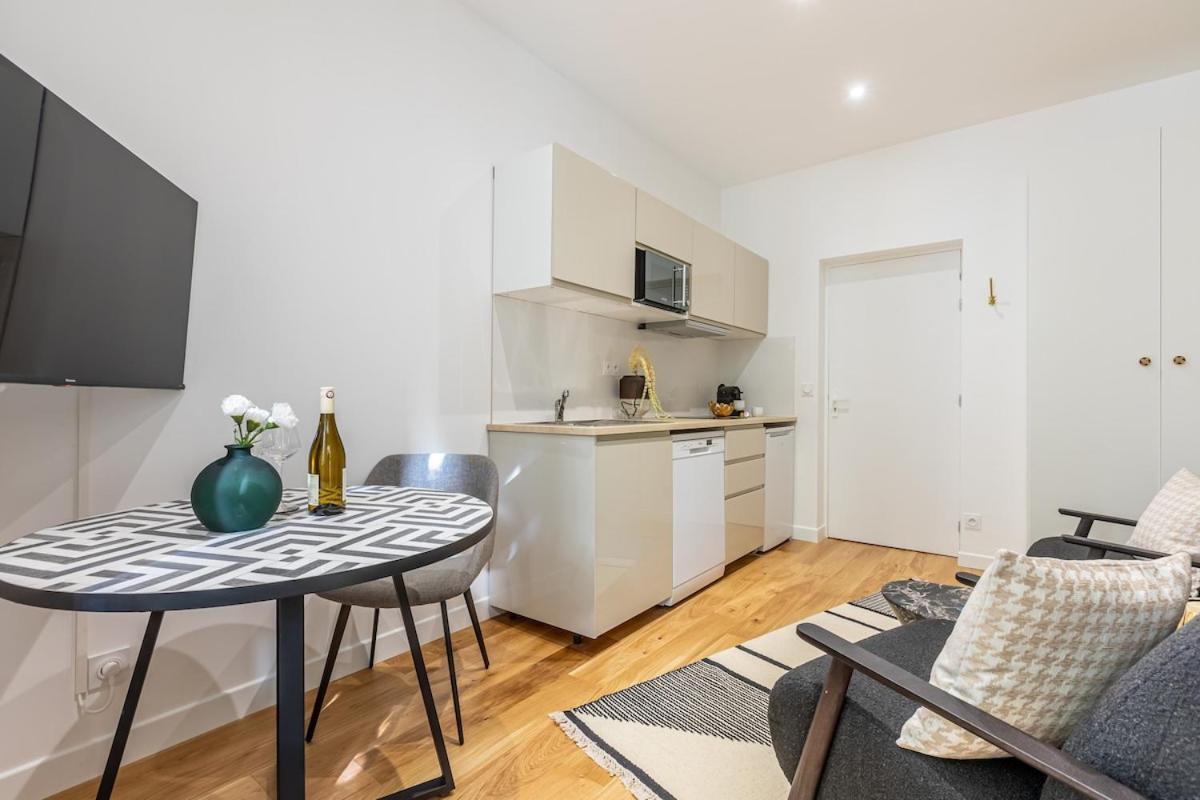 0#2people#wagram#1bedroom#ternes Apartment Paris