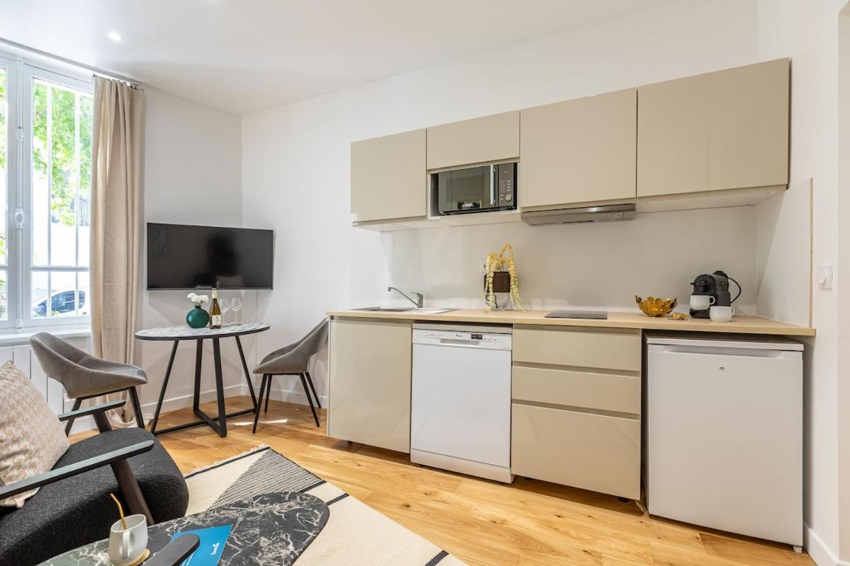 0#2people#wagram#1bedroom#ternes * Paris