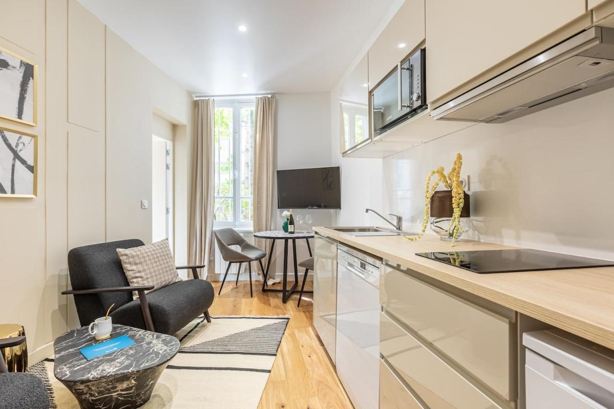 0#2people#wagram#1bedroom#ternes Paris